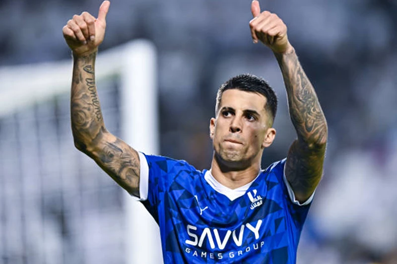 الهلال السعودي يعيد كانسيلو إلى صفوفه قبل مواجهة ريال مدريد