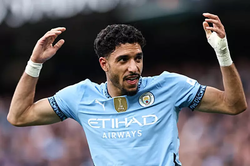 هل يشهد مانشستر سيتي انضمام لاعب عربي جديد قبل كأس العالم للأندية؟ ترقب مرموش!