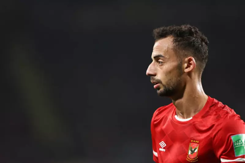 استراتيجيات الأهلي المستقبلية بشأن أحمد عبد القادر: تحليل عميق