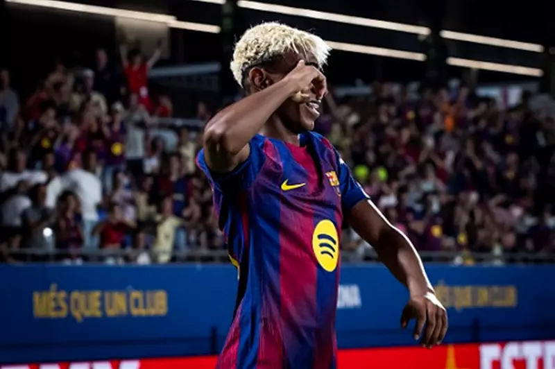 برشلونة يحقق فوزًا ساحقًا على كومو بكأس خوان جامبر