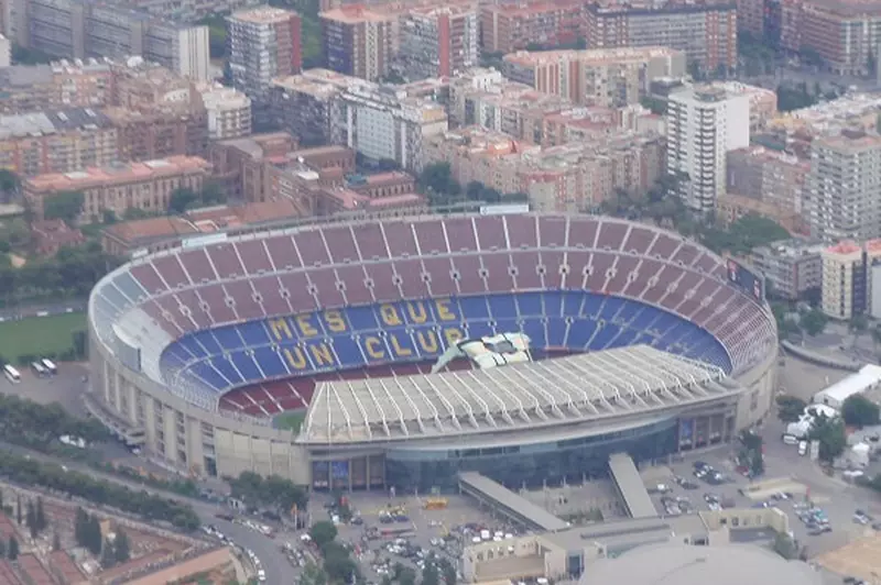 تحليل دوري: مخاطر تأمينية تواجه برشلونة في العودة إلى كامب نو