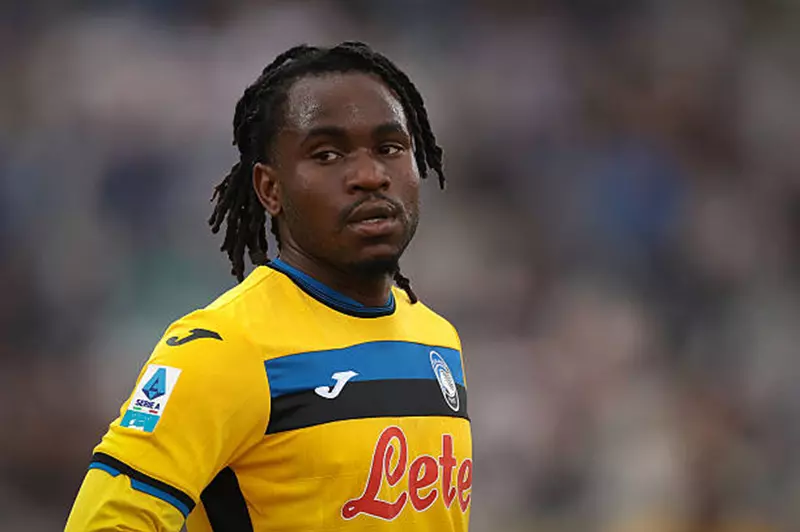 رفض العروض الإنجليزية: لوكمان يتسبب في توتر أجواء أتالانتا