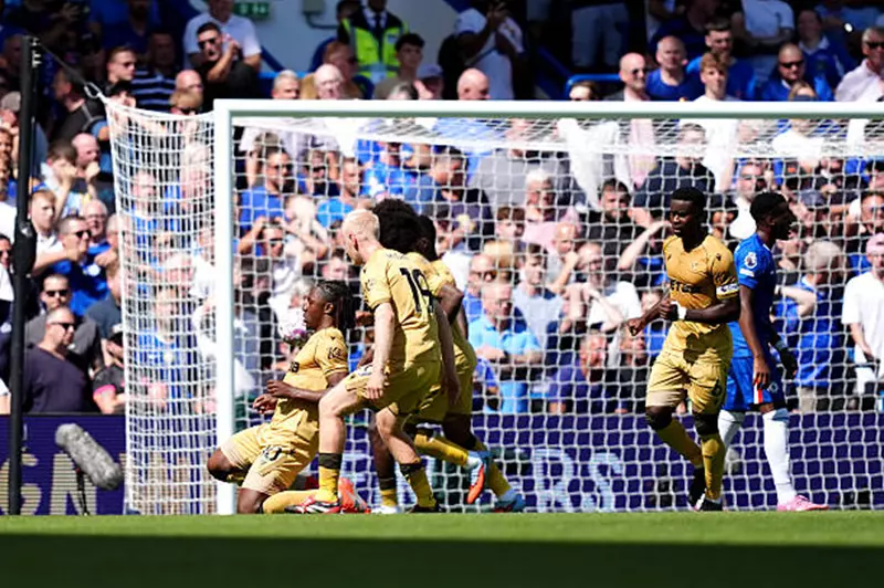 عاطفة الهزيمة: "VAR" يحرم كريستال بالاس من انتصار تاريخي ضد تشيلسي