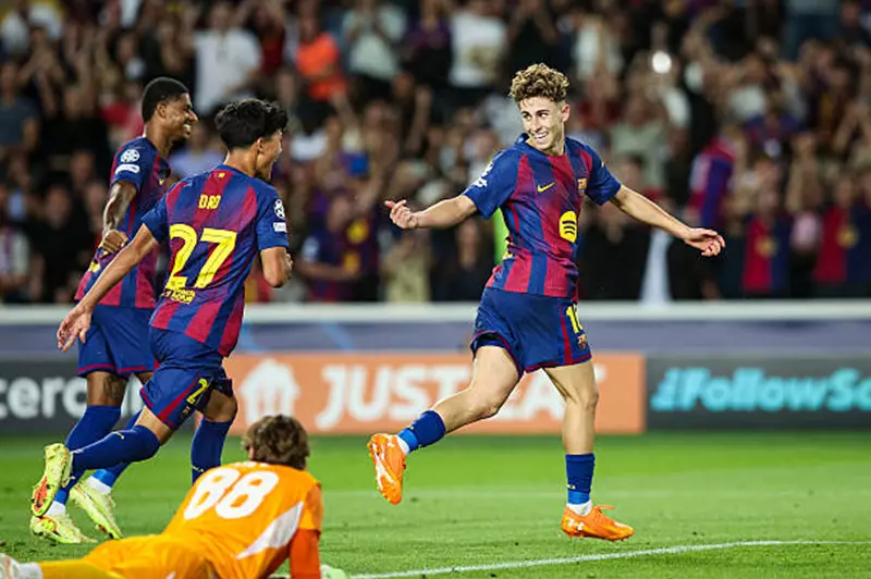 هاتريك فيرمين لوبيز يكتب التاريخ مع برشلونة